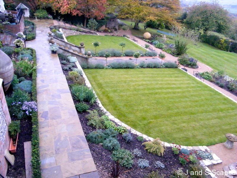 2011 BALI award for domestic garden construction £50-100k