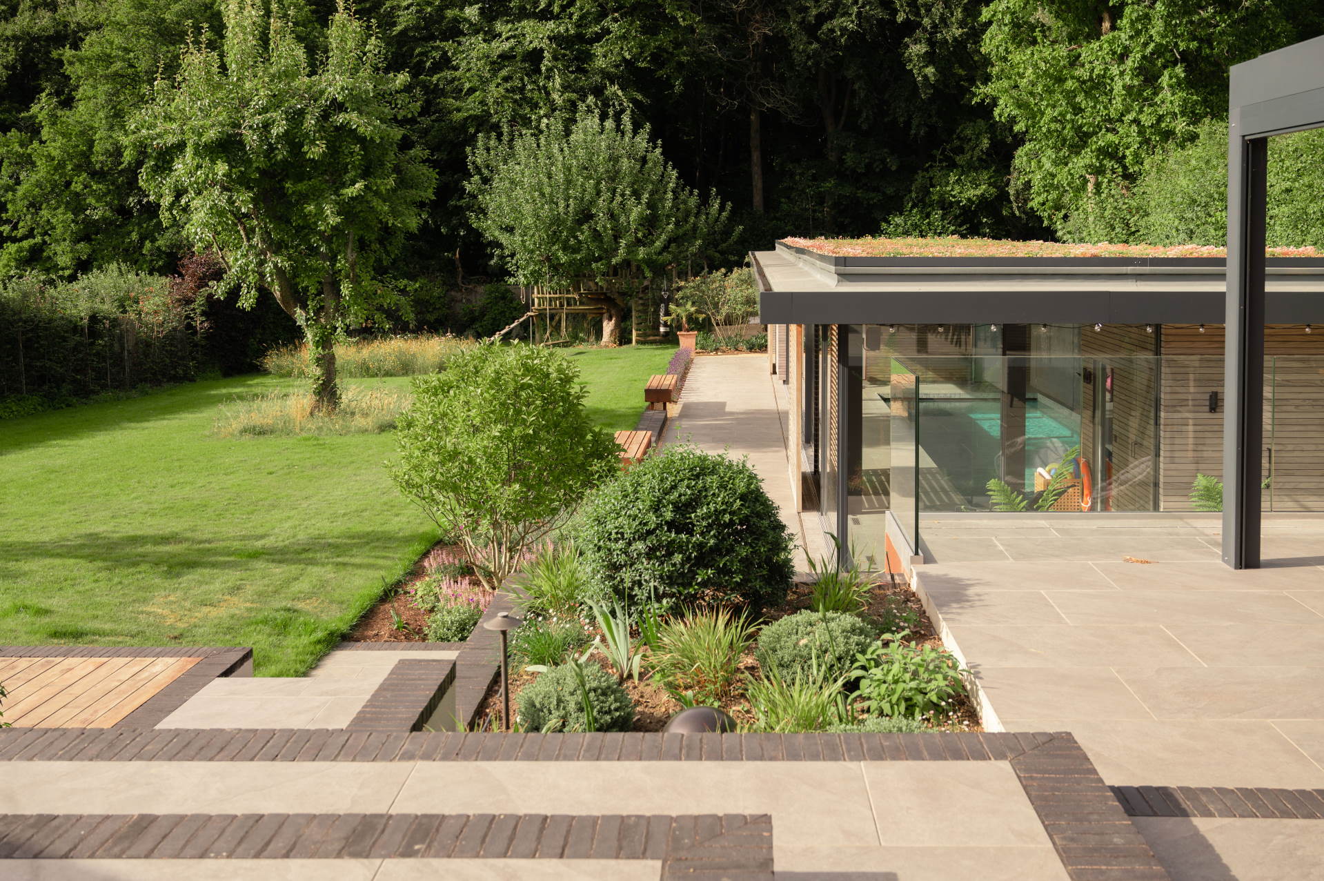 J&S Scapes - Amersham - Buckinghamshire Garden Design - 05