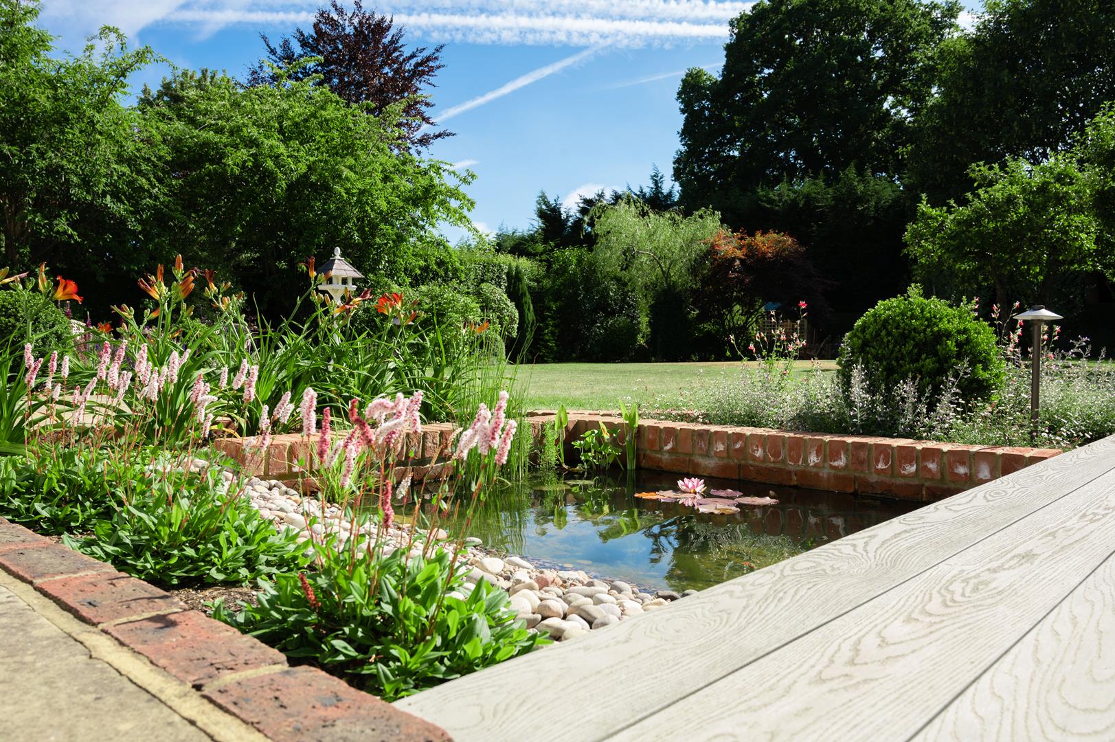 J&S Scapes - Bucks Garden Design - CHalfont St. Giles - 06
